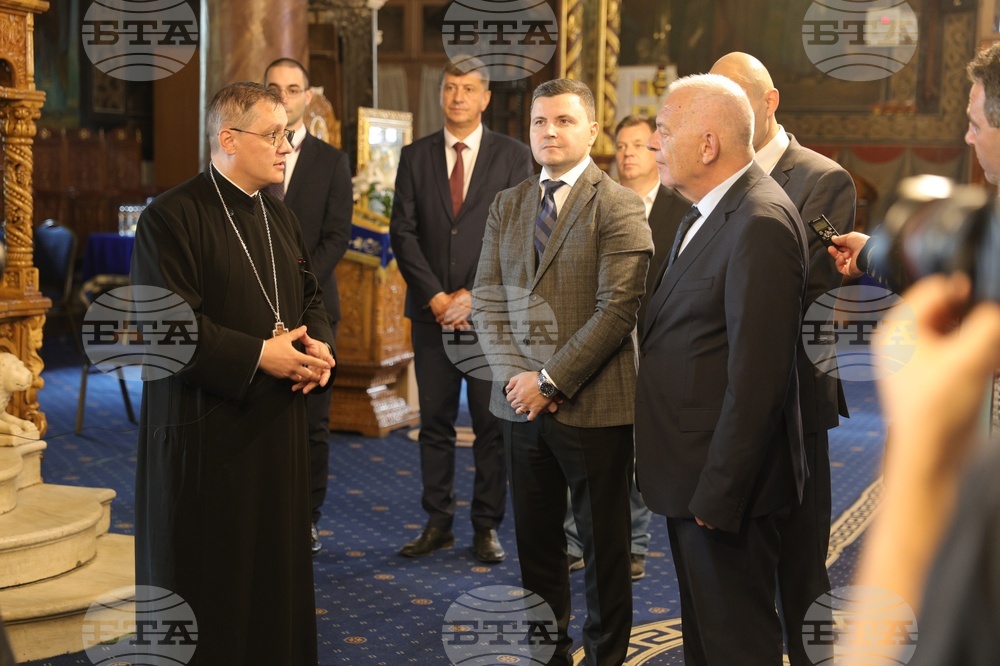 Румъния - Тулча - Георги Раковски - бюст-паметник - обновяване