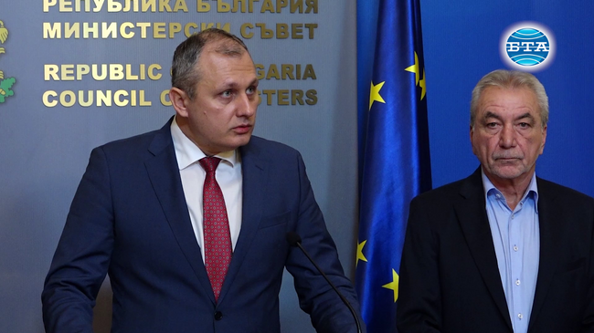 Държавата е предприела и изпълнява всички необходими мерки, за да гарантира защитата на вота на гражданите, заяви министър Валентин Мундров