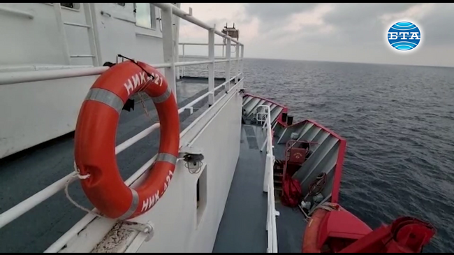 „Св. св. Кирил и Методий“ премина в западното полукълбо, близо е до Картахена