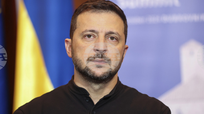 Зеленски наложи санкции на бивш председател на Конституционния съд на Украйна и на руски представители