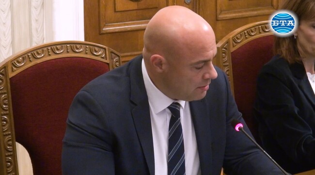 Във връзка с обезпечаването на предстоящия вот е увеличена активността на ДАНС за недопускане на влияние на чужди служби и терористични екстремистки групи, каза Георги Георгиев