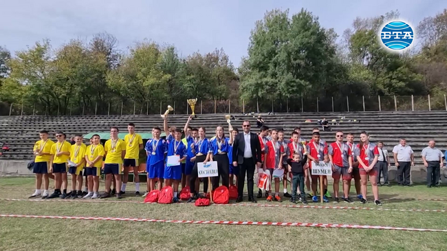 Младежки отряди мериха сили и умения в турнира "Млад огнеборец" за преходната купа "Юлиян Манзаров" в Ловеч