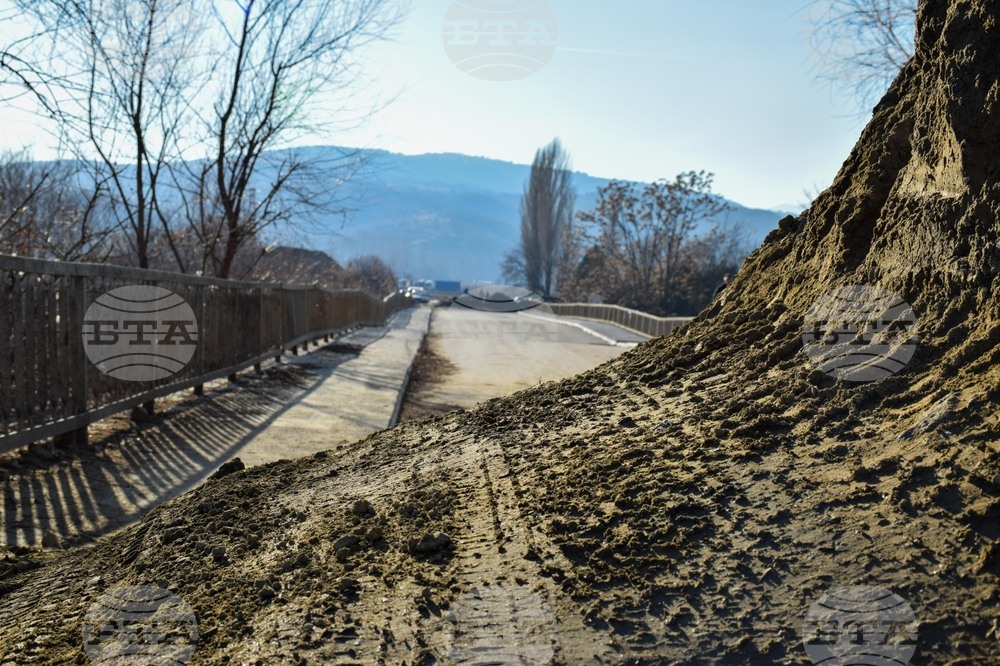 Село Покровник - компрометиран мост