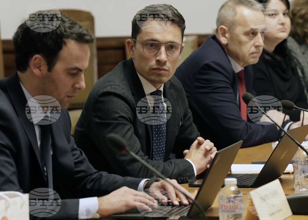 Парламент - Комисия по туризъм - заседание - Владимир Табутов 