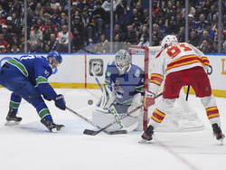 Flames Canucks Hockey
