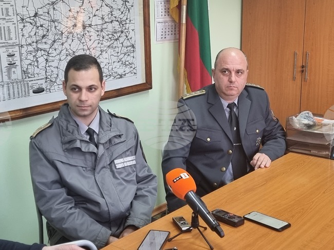 Плевен - пожарникар - влак - пресконференция