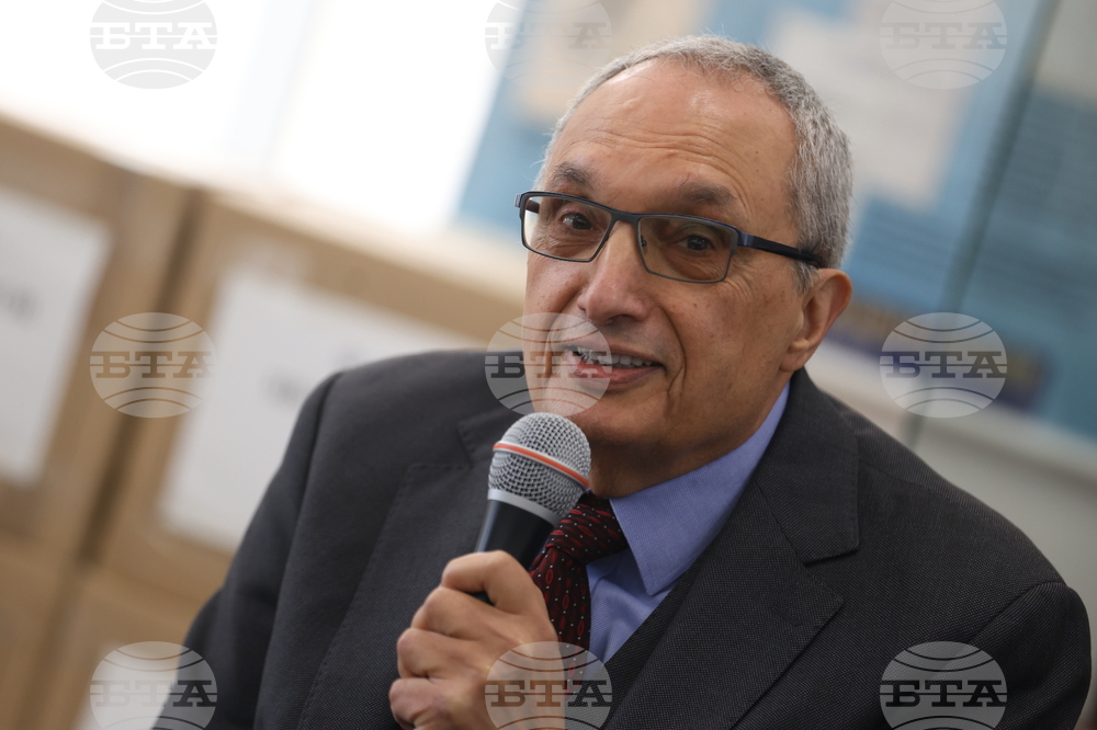 Предложения за ролята на изкуствения интелект в образованието изложи Иван Костов в отворено писмо до министъра на образованието и науката Красимир Вълчев