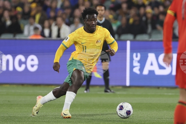 Крилото Иранкунда премина от Байерн Мюнхен в Уотфорд