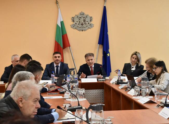 Националната индустриална стратегия на България до 2030 г. се очаква да бъде готова в началото на 2026 г., съобщи икономическото министерство