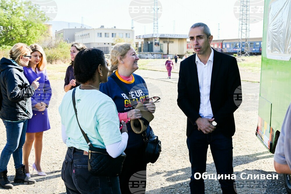 Община Сливен: В Сливен вече има мобилен социален център