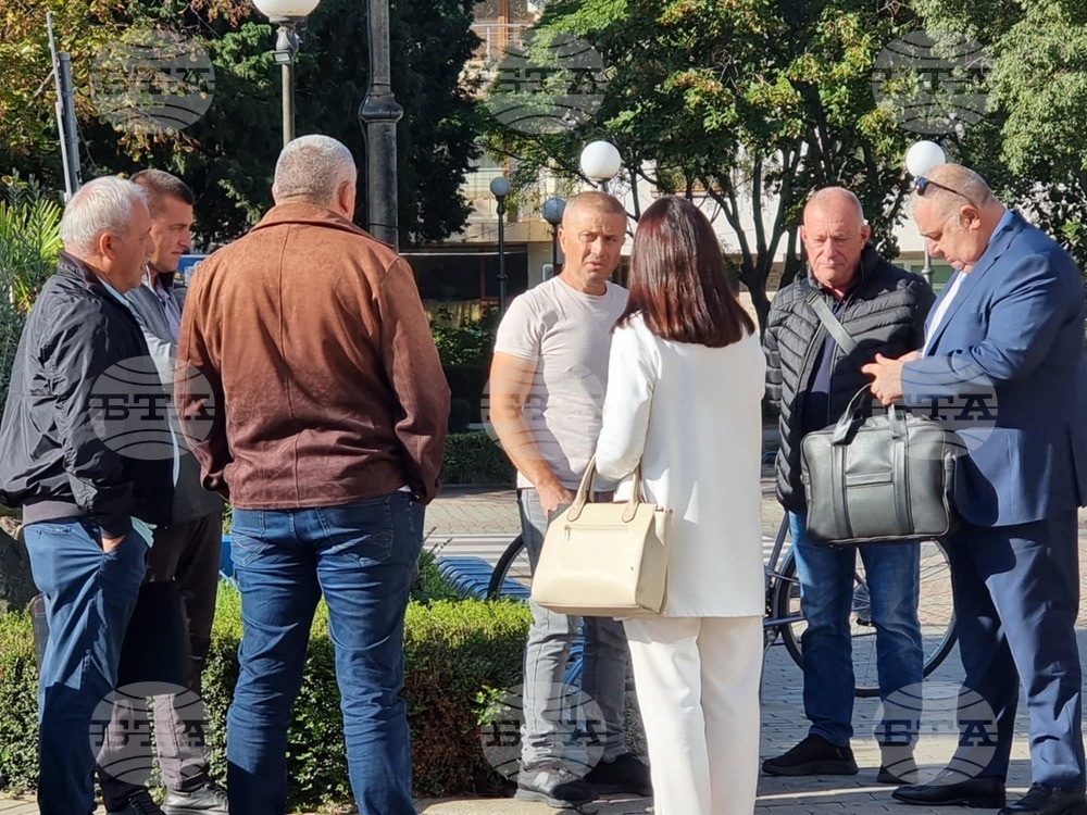 Общинският съвет в Поморие се събира на извънредно заседание заради спорния терен "Кораба"