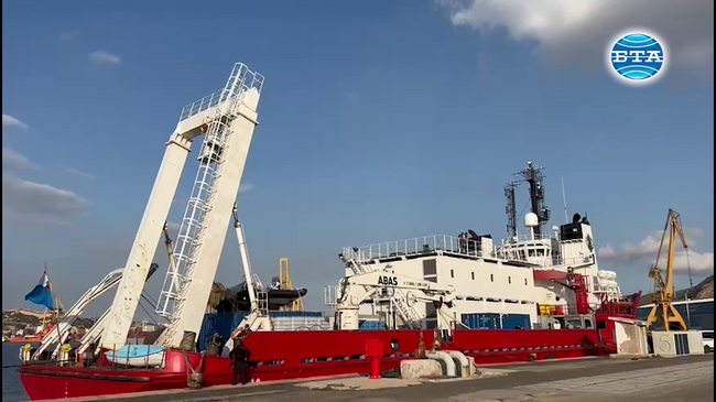 Day 10: NAVAL RSV 421 Arrives in Cartagena