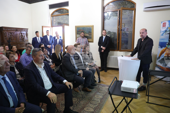 Румъния - Букурещ - посолство - Пампорово - презентация