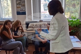  Разград - Държавен архив - Ден на българските архивисти - ученици - посещение