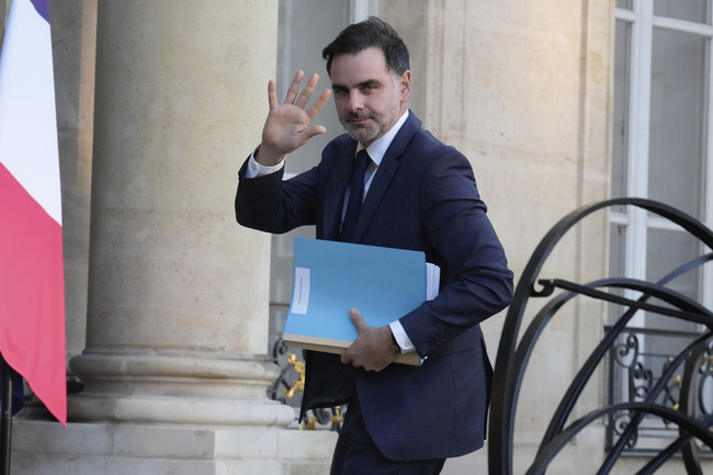 Френското правителство се надява митата, обявени от Тръмп, да не влязат в сила тази сряда, заяви министърът на търговията Лоран Сен Мартен