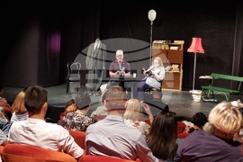 Русе – фестивал „Есенни театрални срещи“ – поетите Маргарита Петкова и Добромир Банев