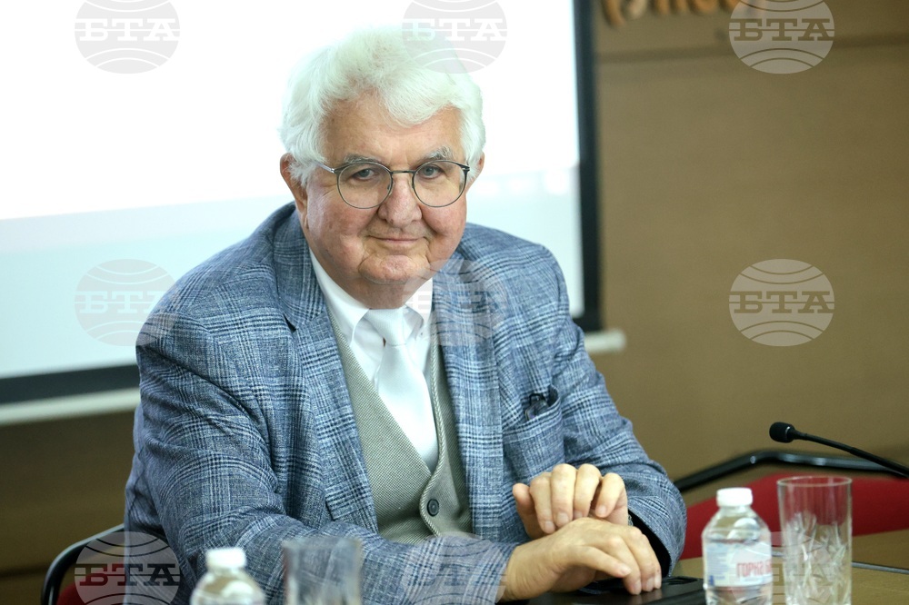 УНСС - публична лекция - Роберт Холцман