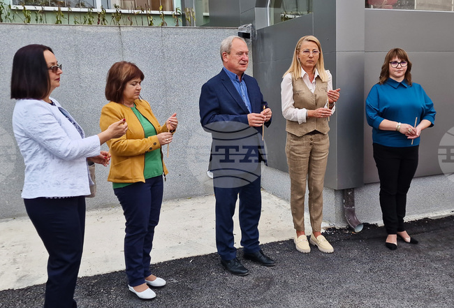 Търговище - Дирекция „Социално подпомагане“ - обновена сграда - церемония 