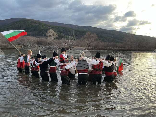 Шипка - Богоявленско хоро