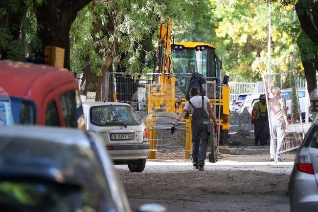 Бургас - улица - ремонт