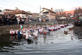 Калофер - мъжко хоро