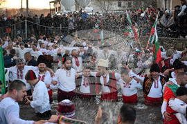 Калофер - мъжко хоро