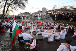 Калофер - мъжко хоро