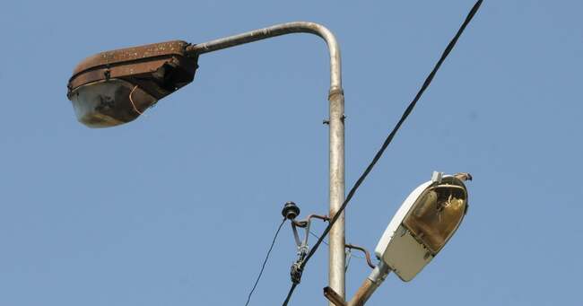 По проекти на стойност 8,5 млн. лв. ще бъдат изградени енергийно ефективни системи за улично осветление в шест общини в Пловдивска област