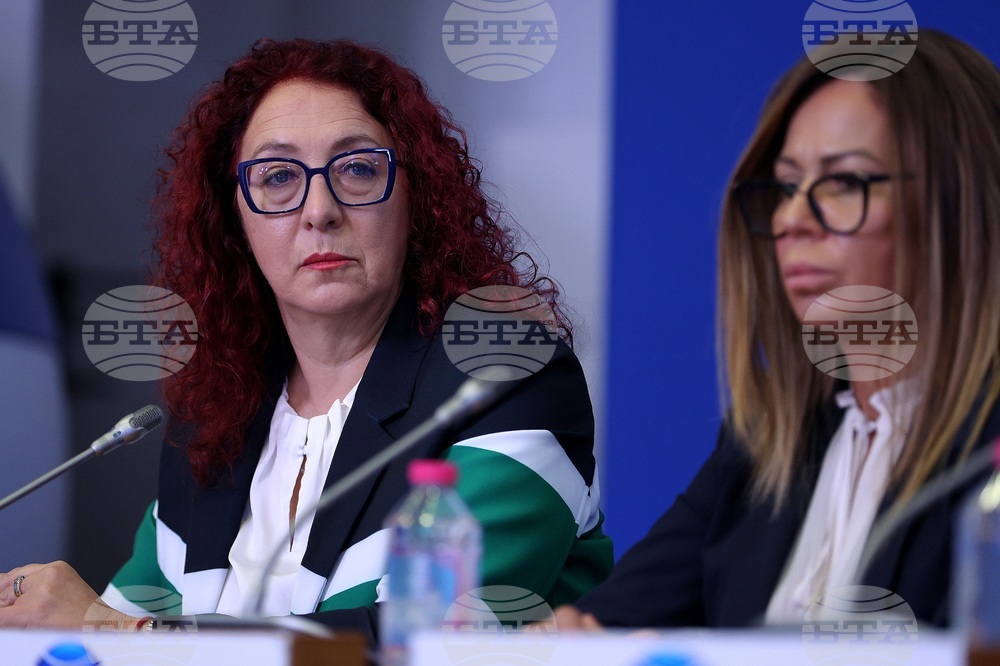 Национален пресклуб на БТА - София - „Гласът на новите лидери“ - пресконференция -  - Регина Симон