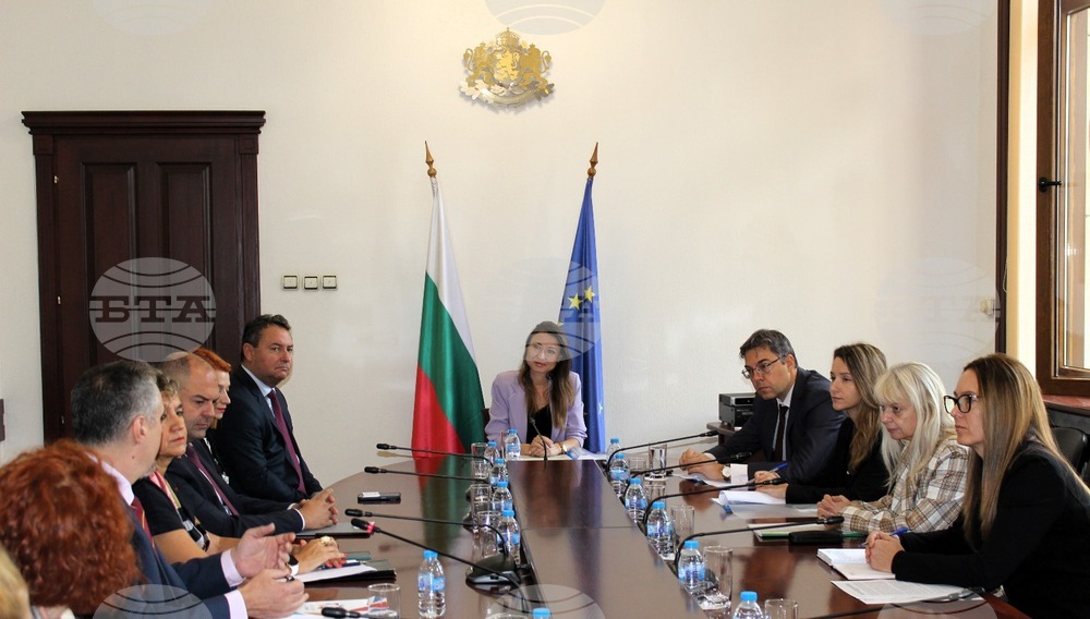 Foreign Investors, Businesses, Civil Sector Call for Lobbying Act at Meeting in Justice Ministry