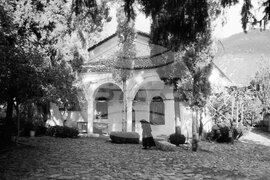 Мъглижки манастир „Св. Николай Мирликийски"