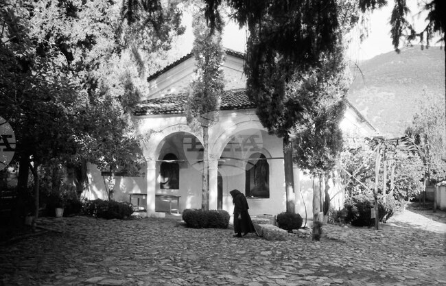  Мъглижки манастир „Св. Николай Мирликийски"