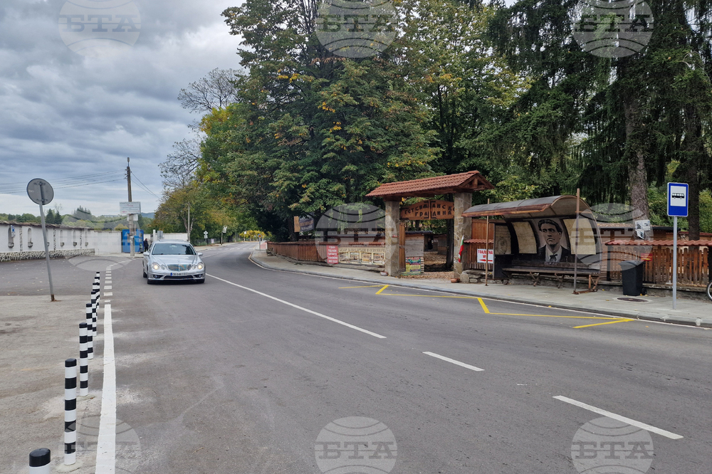 Село Орешак - улица „Стара планина“ - ремонт - Троянски манастир