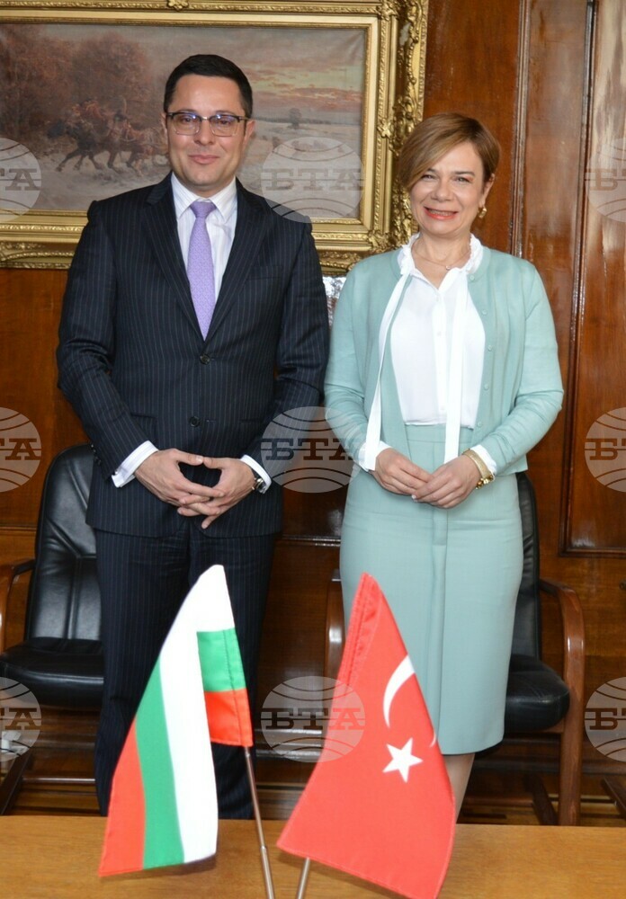 Innovation Minister, Turkish Ambassador to Bulgaria Discuss Upcoming Business Forum in Istanbul