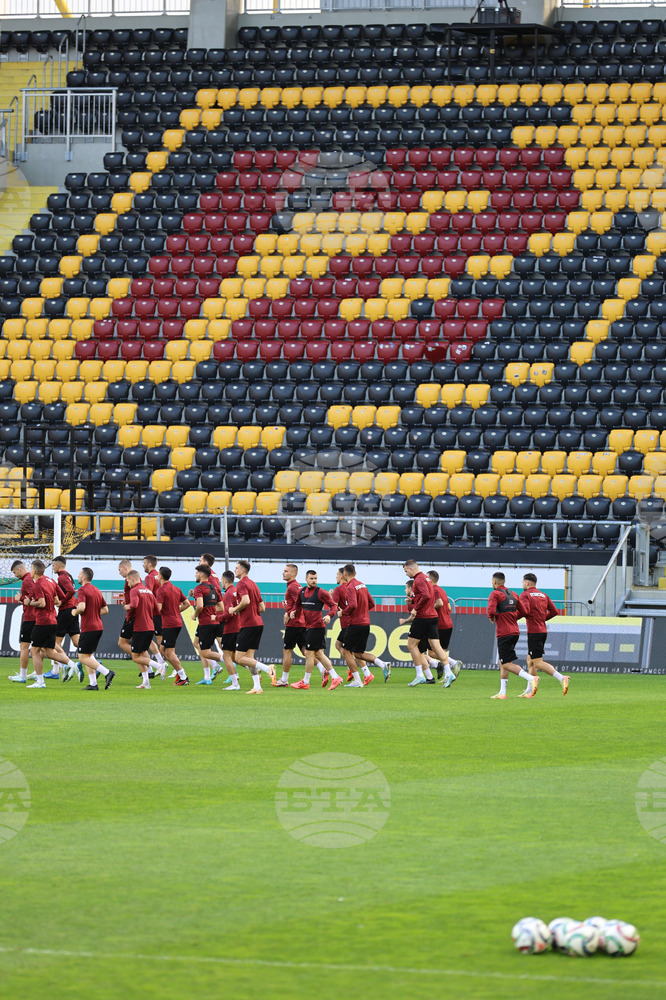 Двата мача на националния отбор на България през месец март срещу Република Ирландия ще бъдат с един и същи начален час