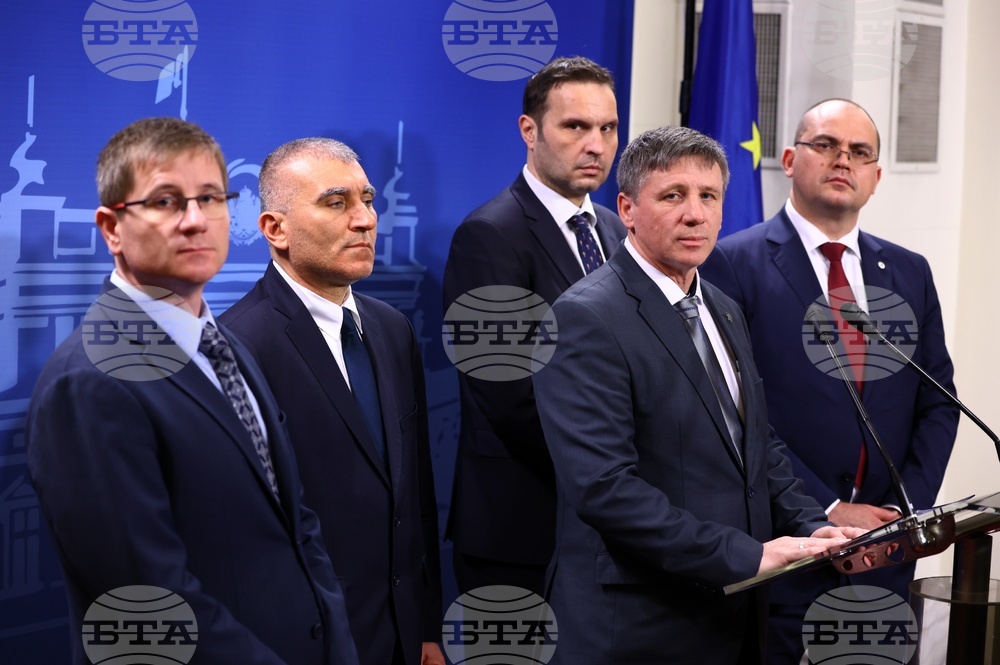 Парламент - Възраждане - брифинг