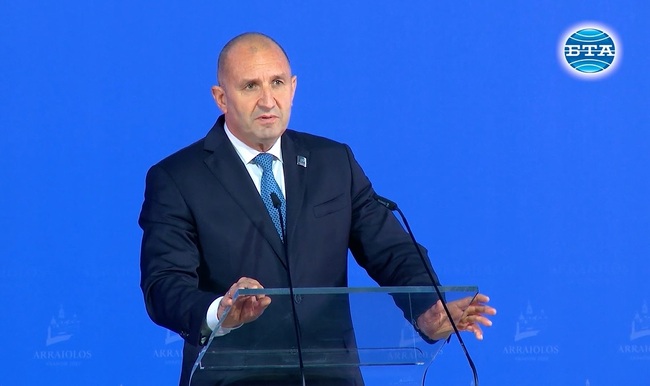 Връщането на мира и сигурността в Европа е първостепенен приоритет, каза президентът Румен Радев на среща на групата „Арайолуш“