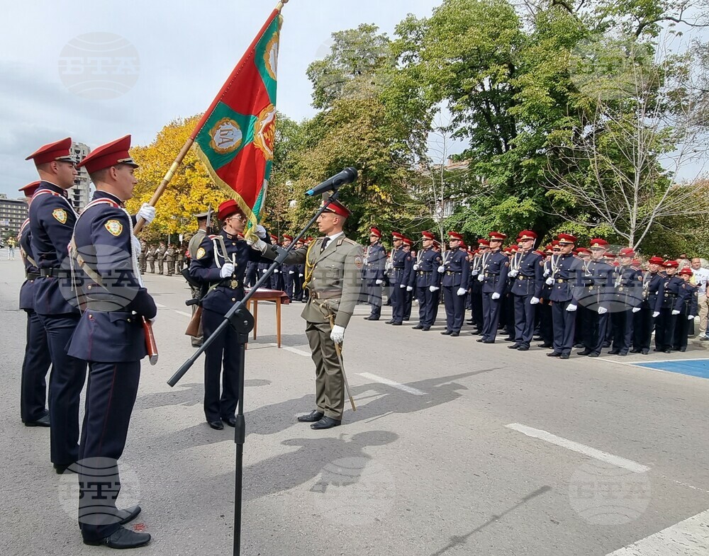 Шумен - военна клетва - заместник-министър Радостин Илиев