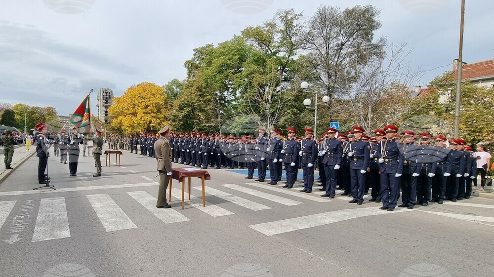 Шумен - военна клетва - заместник-министър Радостин Илиев
