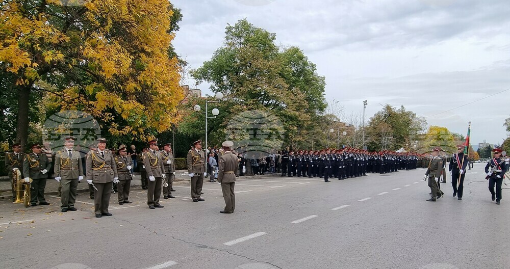 Шумен - военна клетва - заместник-министър Радостин Илиев