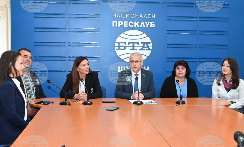 Целта ни е да увеличаваме доходите и да подкрепяме уязвимите региони, заяви в Шумен акад. Николай Денков