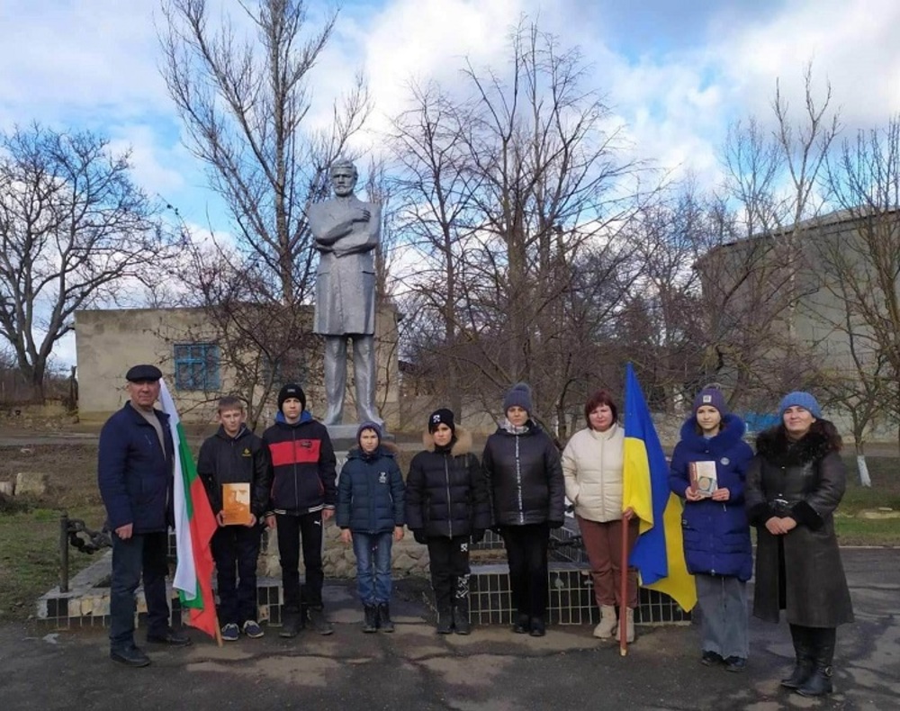 Задунаевци отбелязаха 175-ата годишнина от рождението на Христо Ботев