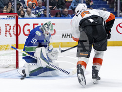 Flyers Canucks Hockey