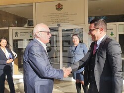 Снимка: Министерство на иновациите и растежа - Министърът на иновациите и растежа Александър Пулев в Кюстендил на брифинг с областния управител Александър Пандурски. 