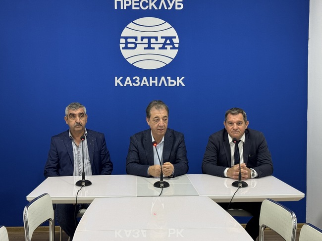 Пресконференция на коалиция "Синя България" в Казанлък