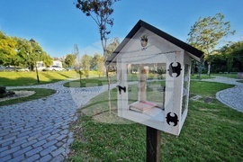 Бургас - къщички за книги