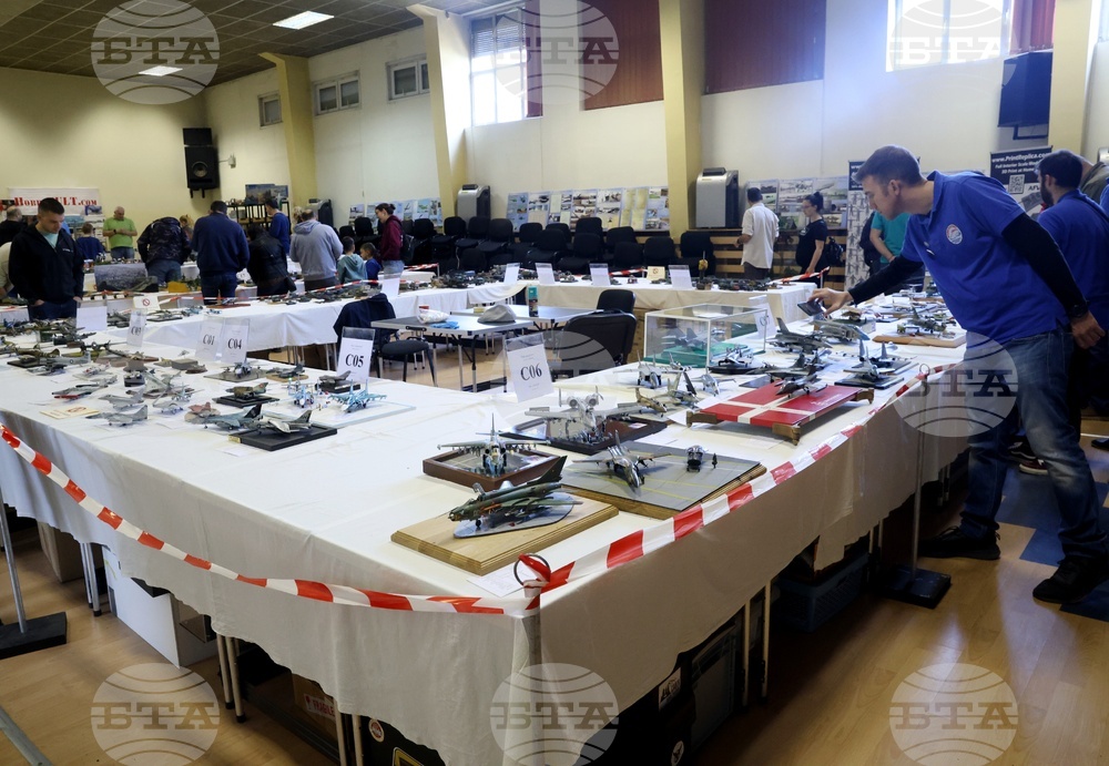 ВТУ ,,Тодор Каблешков"- изложба за стендови модели