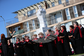 Разлог - Богородица с Младенеца - скулптура - откриване