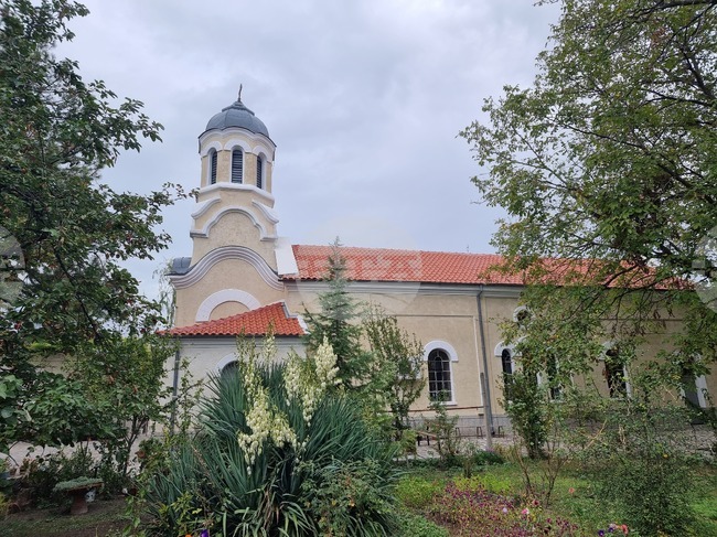 Мъж от Нова Загора е задържан за кражба на църковен кръст