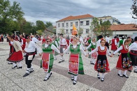 Нова Загора - празник на града - занаятчийска среща „Живата традиция“